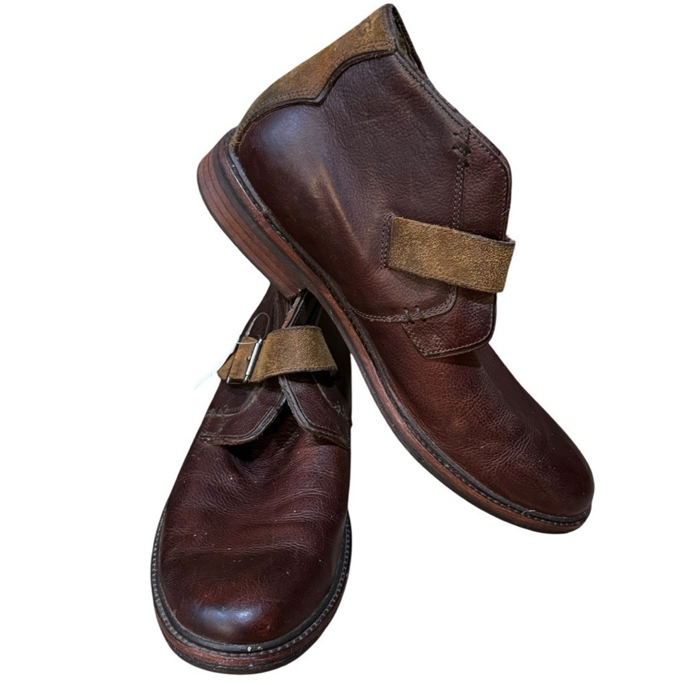 UGG Brown Leather Ankle Boots with Suede‎ Accents